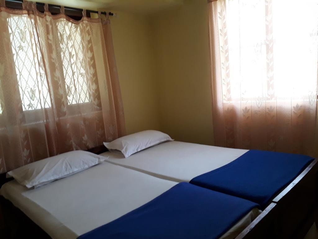 Able Homestay Thekkady Extérieur photo