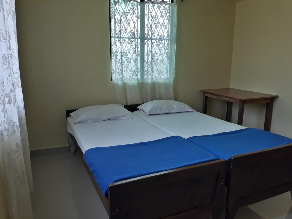 Able Homestay Thekkady Extérieur photo